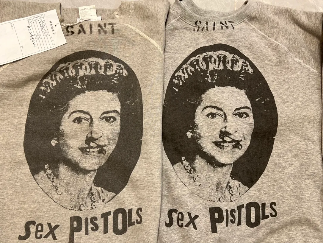 Printing proofing SAINT Mxxxxxx x SEX PISTOLS QUEEN SP_CREW SWT/GRAY band joint vintage sweatshirt Queen ripped retro sweatshirt gray S-XL
